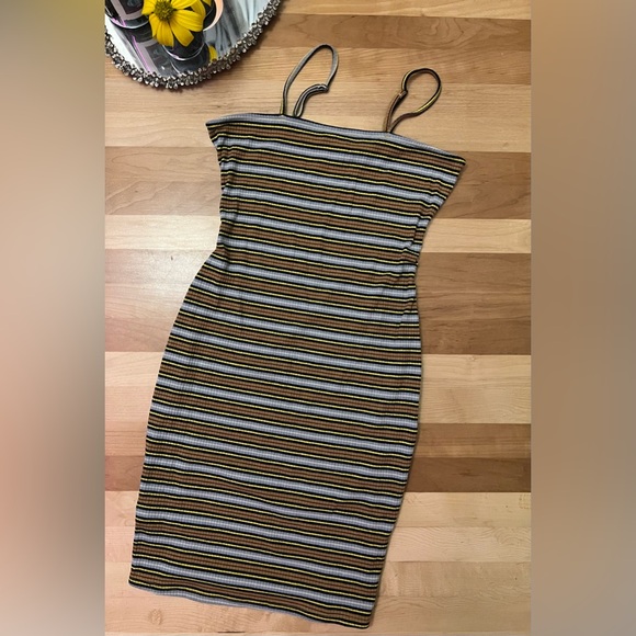 ✨2 for $25✨Bear Dance | Striped Bodycon mini - Picture 1 of 3